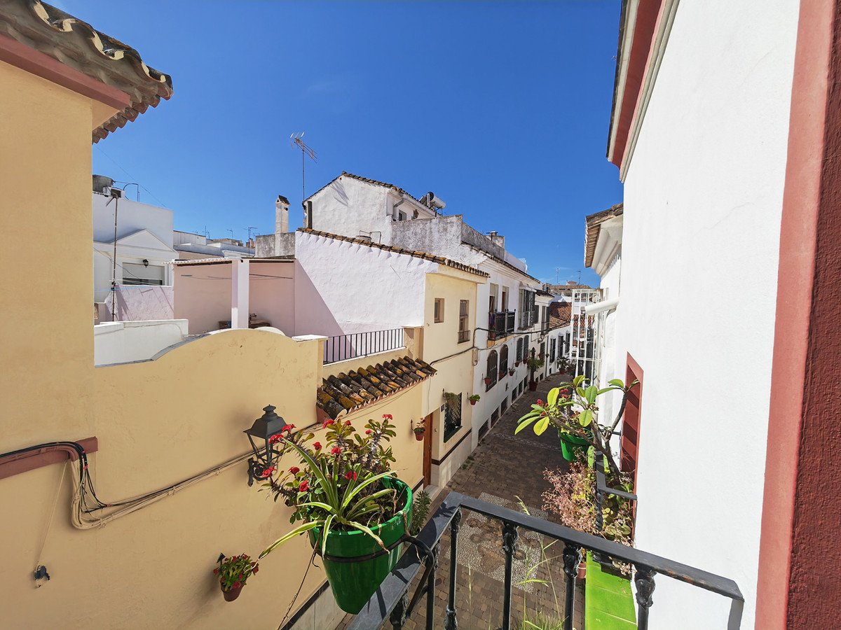 Huis te koop in Estepona | 5 slaapkamers H4693228