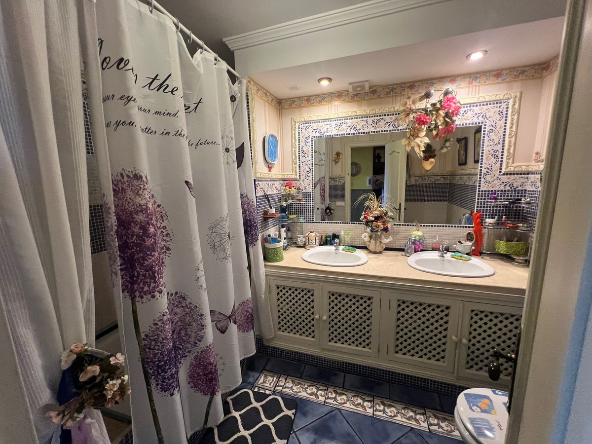 Property main view 60