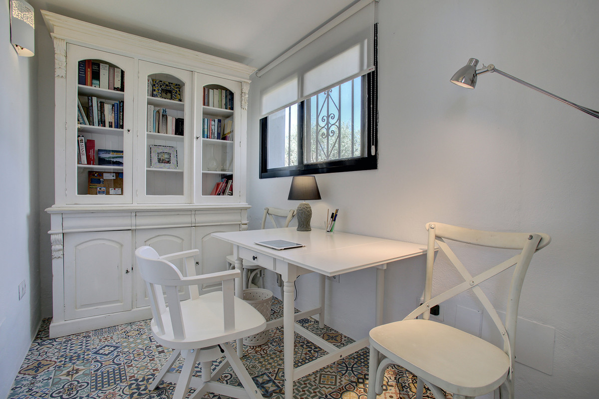 Huis te koop in Estepona | 3 slaapkamers H4802722