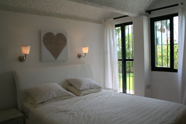 Huis te koop in Estepona | 3 slaapkamers H4802722