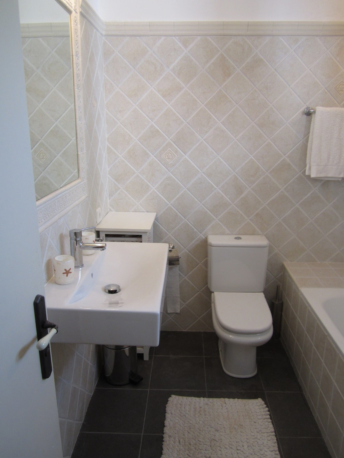 Huis te koop in Estepona | 3 slaapkamers H4802722