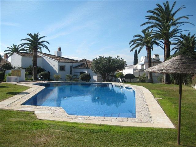 Huis te koop in Estepona | 3 slaapkamers H4802722