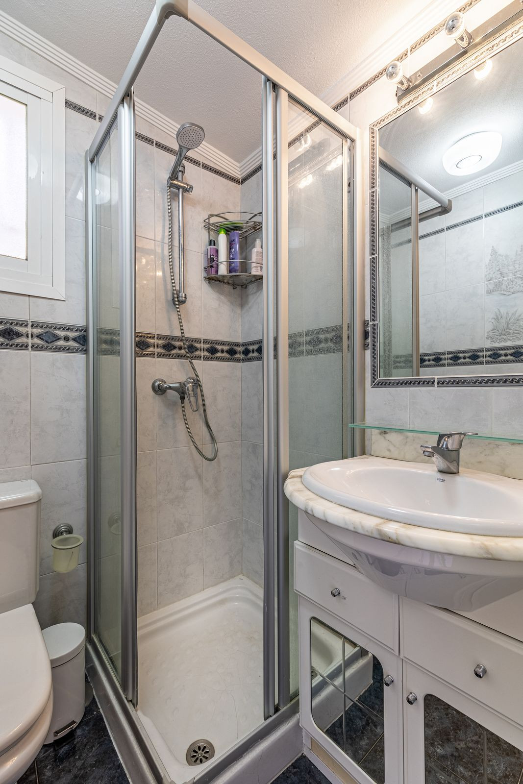 Huis te koop in Estepona | 3 slaapkamers H4837144