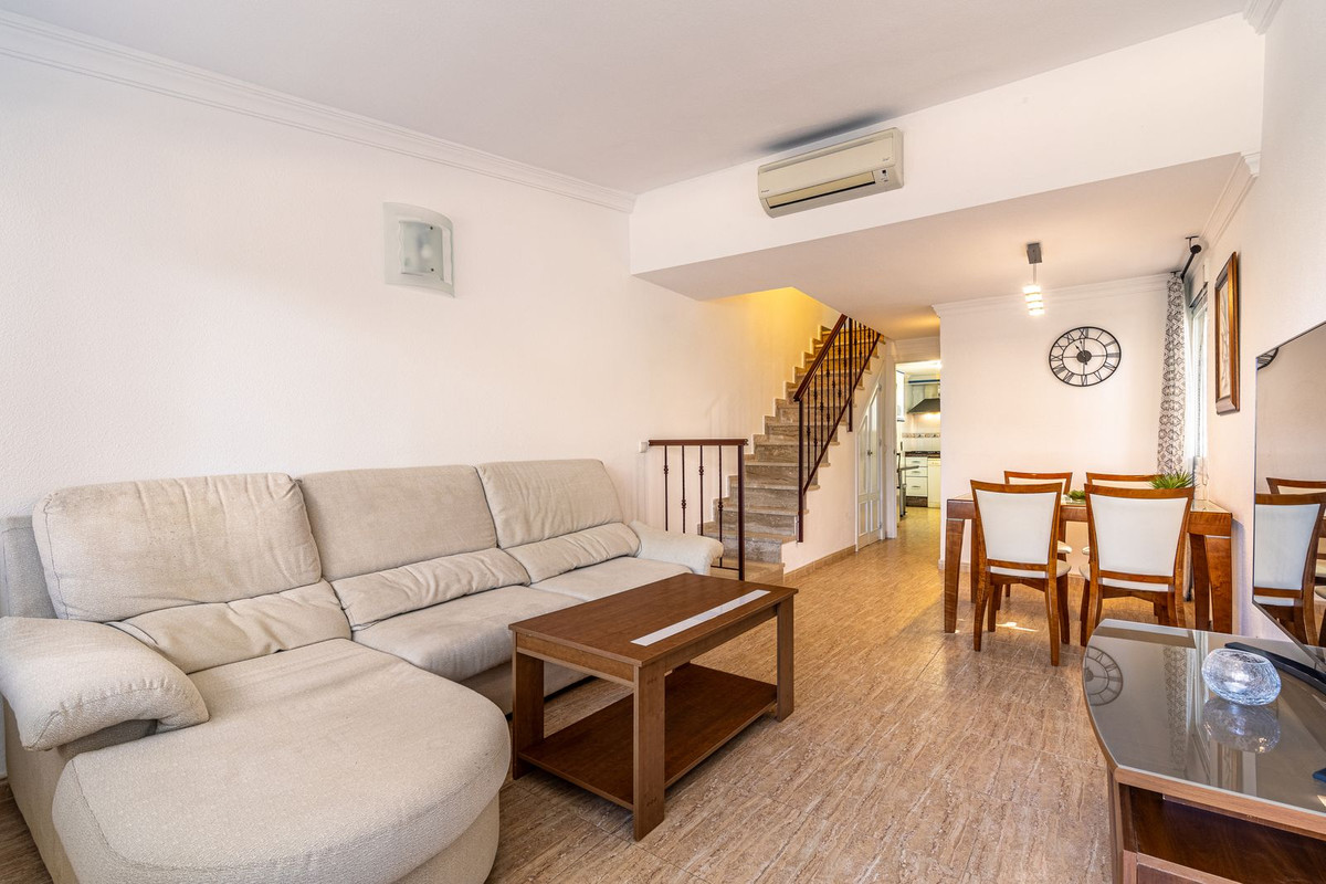 Huis te koop in Estepona | 3 slaapkamers H4837144