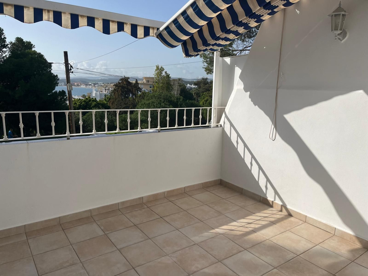 Huis te koop in Estepona | 3 slaapkamers H4837144