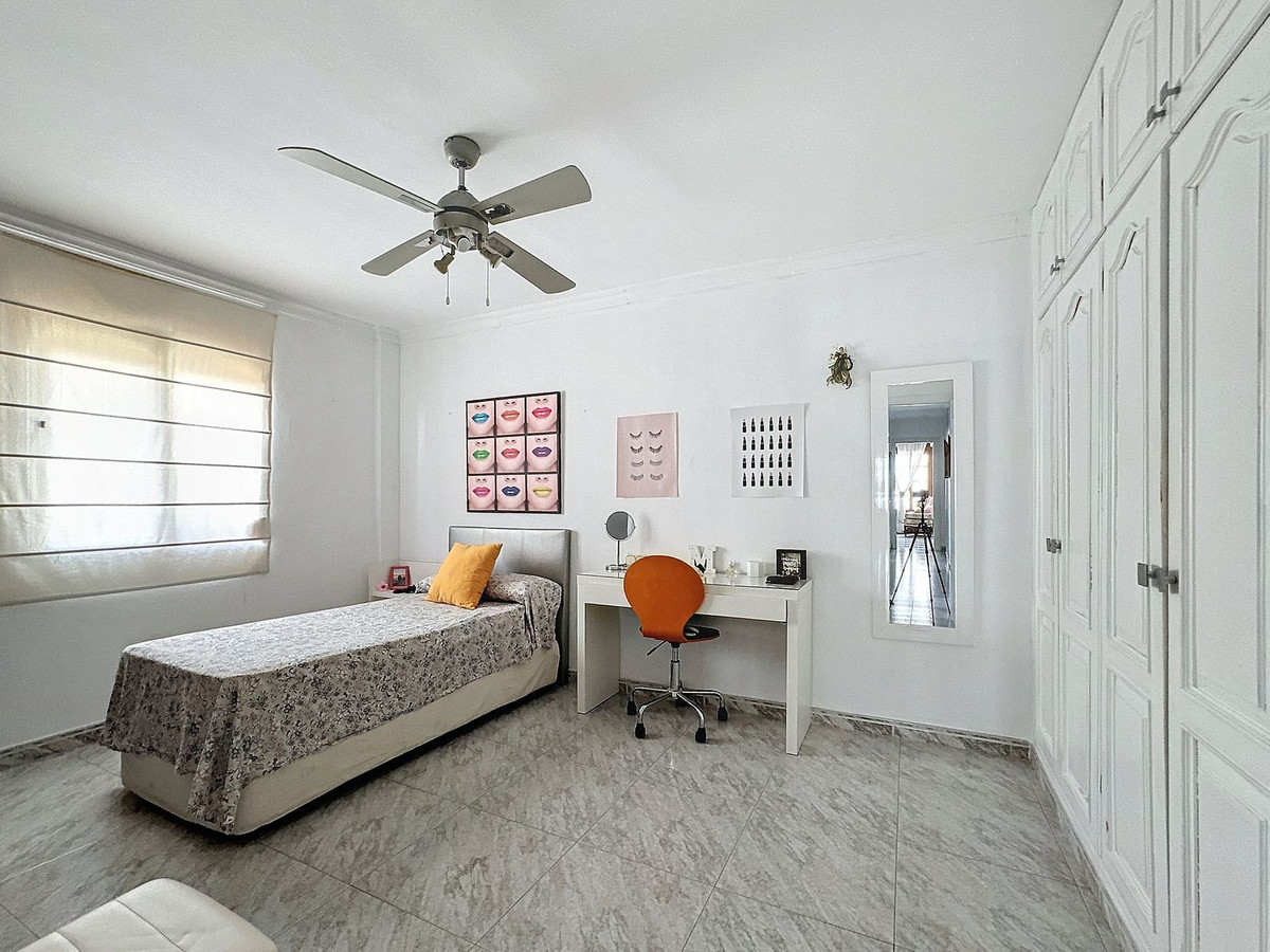 Huis te koop in Estepona | 5 slaapkamers H4841119