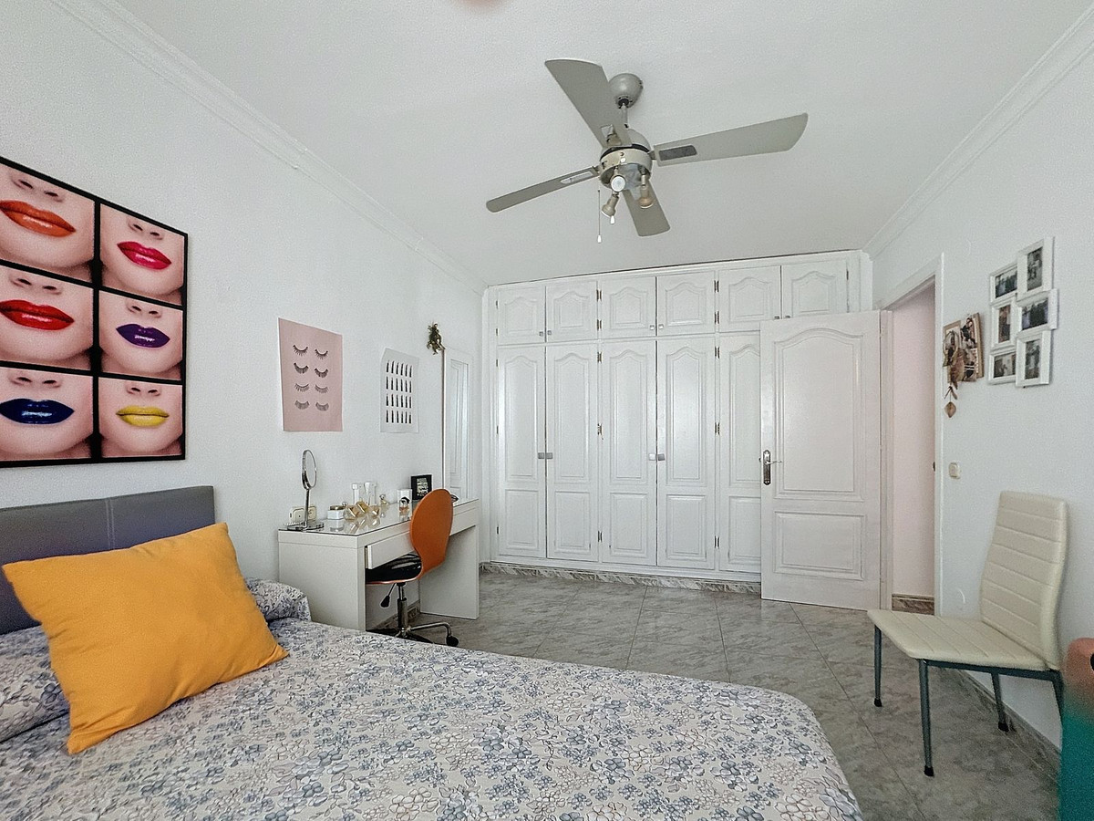 Huis te koop in Estepona | 5 slaapkamers H4841119