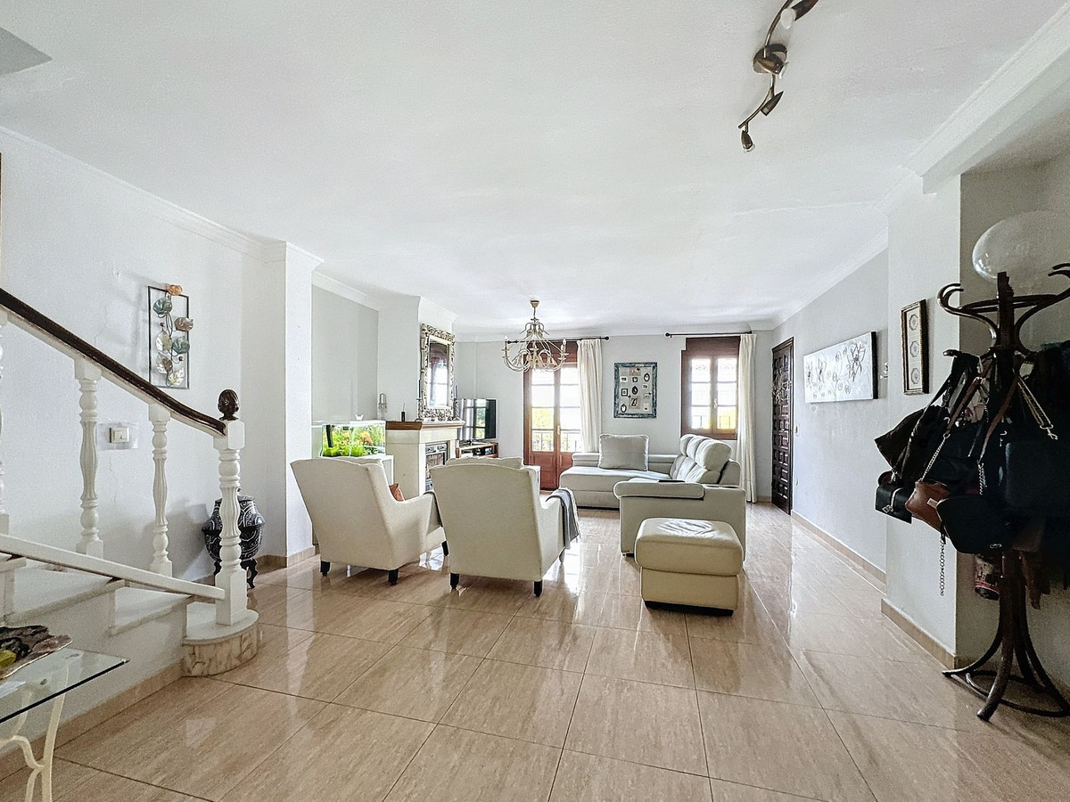 Huis te koop in Estepona | 5 slaapkamers H4841119