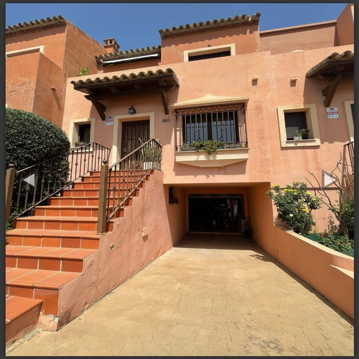 Huis te koop in Estepona | 3 slaapkamers H4883248
