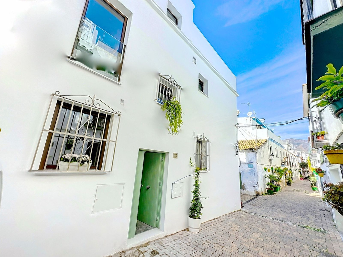 Huis te koop in Estepona | 3 slaapkamers H4887925