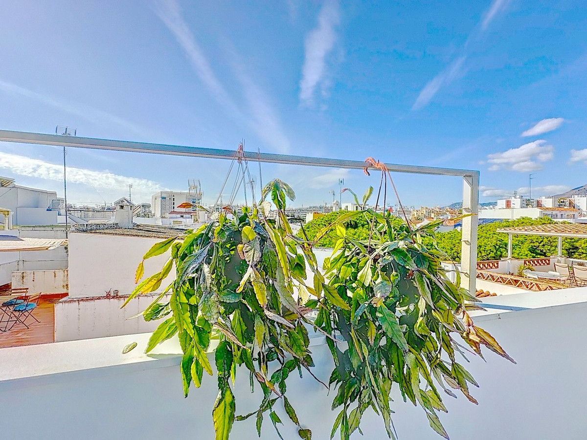 Huis te koop in Estepona | 3 slaapkamers H4887925