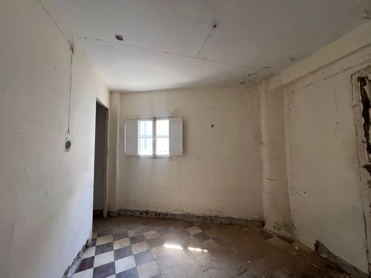 Huis te koop in Estepona | 4 slaapkamers H4898170