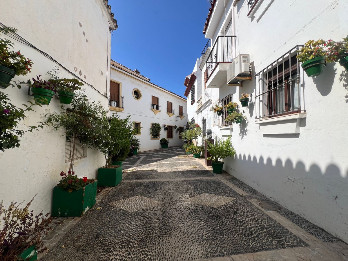 Huis te koop in Estepona | 4 slaapkamers H4898170