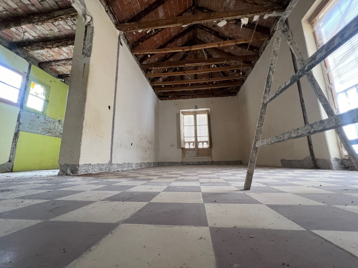 Huis te koop in Estepona | 4 slaapkamers H4898170