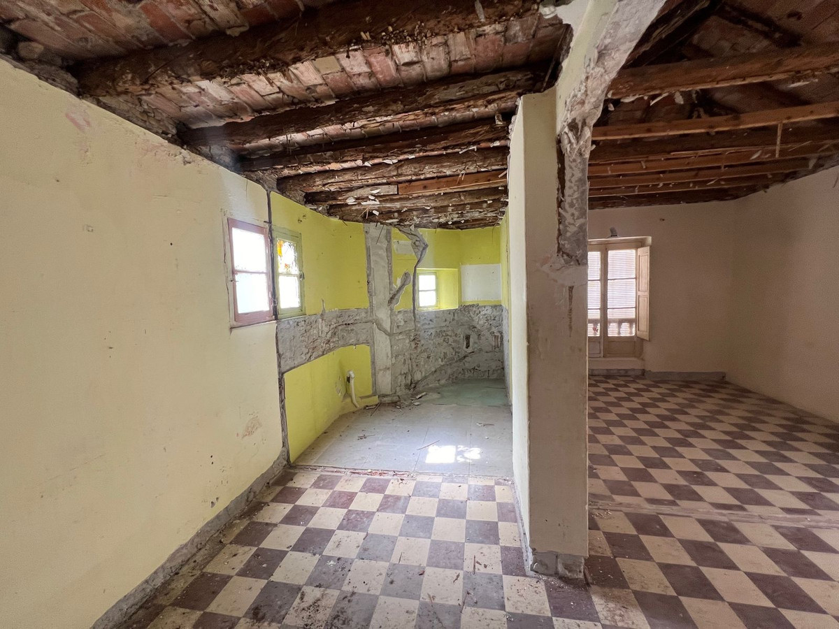 Huis te koop in Estepona | 4 slaapkamers H4898170