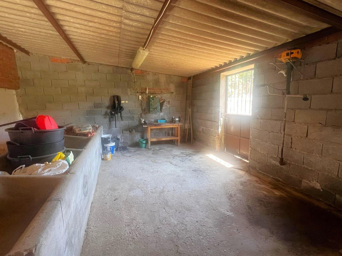 Finca - Cortijo te koop in Estepona | 4 slaapkamers H4918561