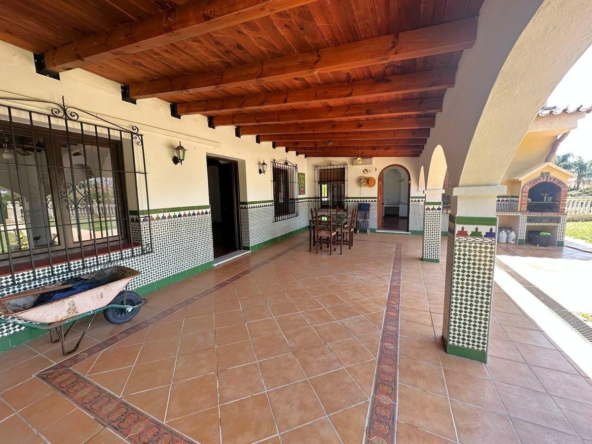 Finca - Cortijo te koop in Estepona | 4 slaapkamers H4918561