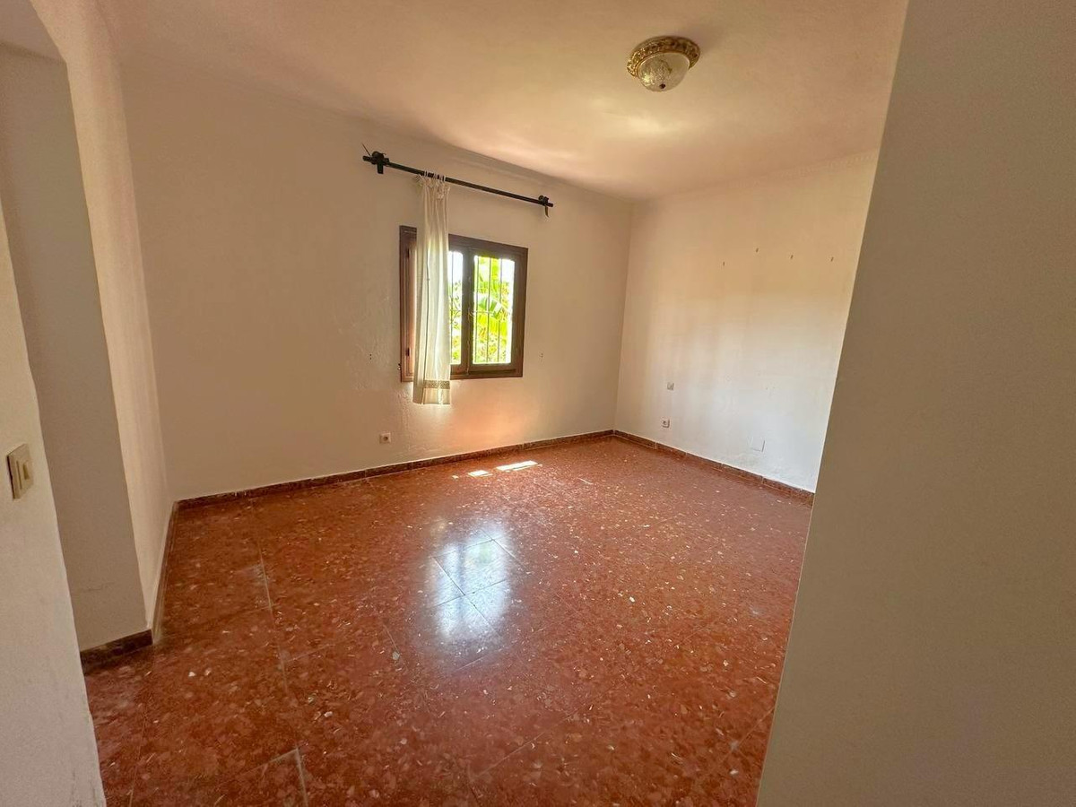 Finca - Cortijo te koop in Estepona | 4 slaapkamers H4918561