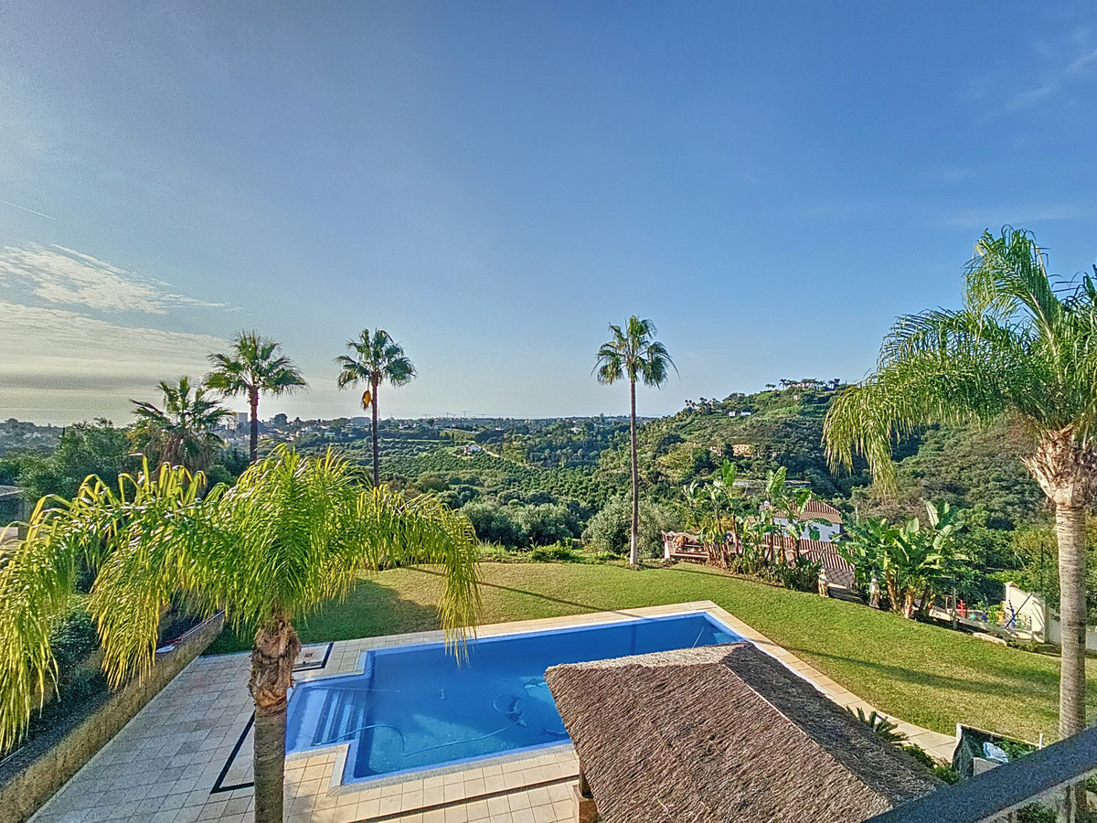 Huis te koop in Estepona | 4 slaapkamers H4929202