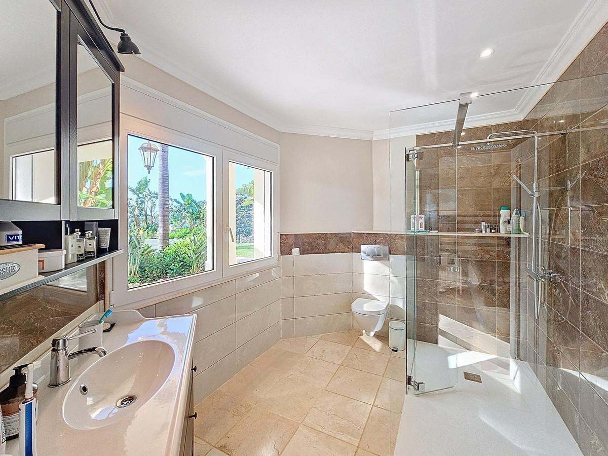 Huis te koop in Estepona | 4 slaapkamers H4929202