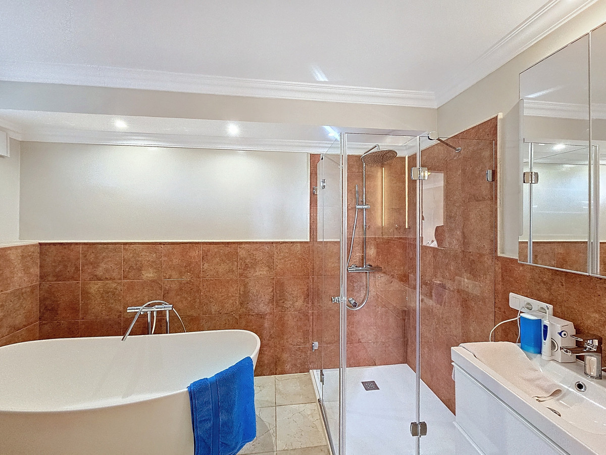 Huis te koop in Estepona | 4 slaapkamers H4929202