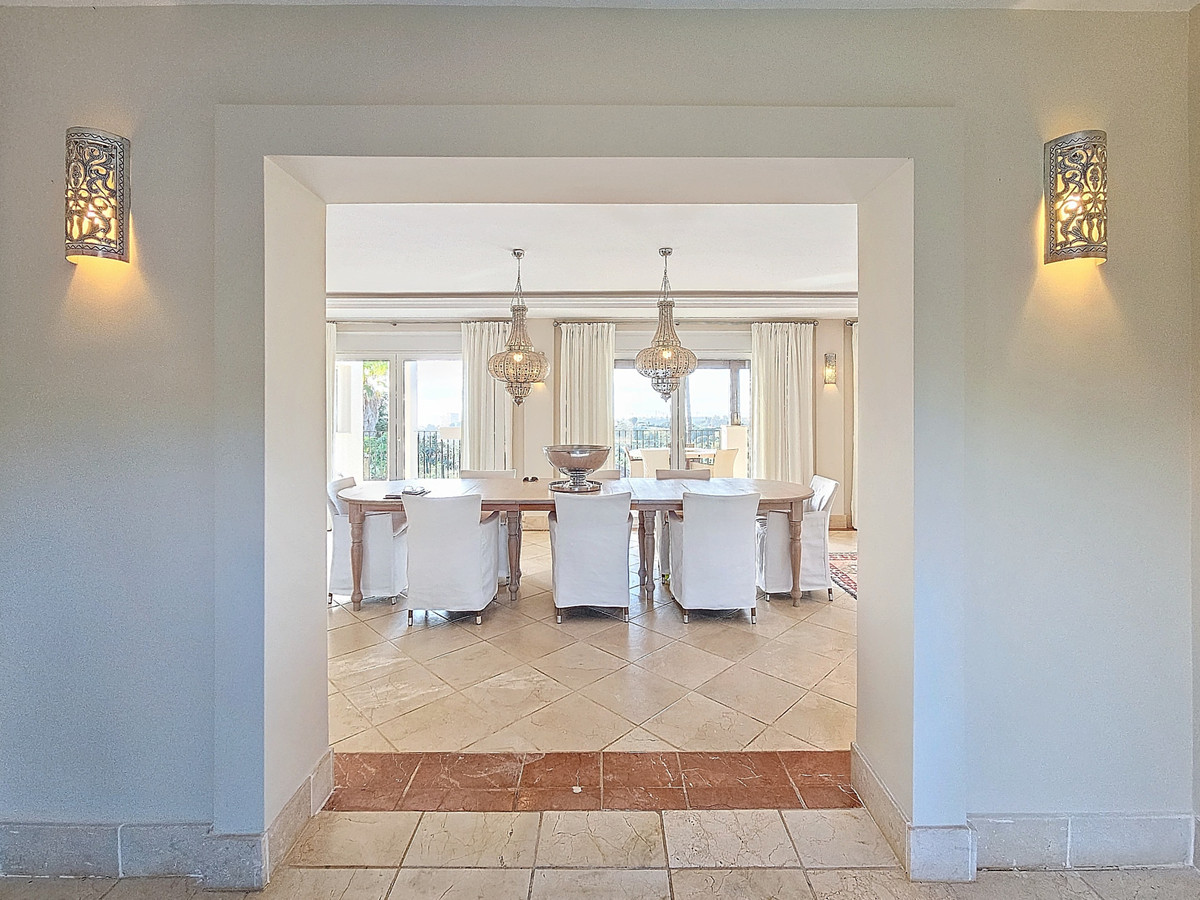 Huis te koop in Estepona | 4 slaapkamers H4929202