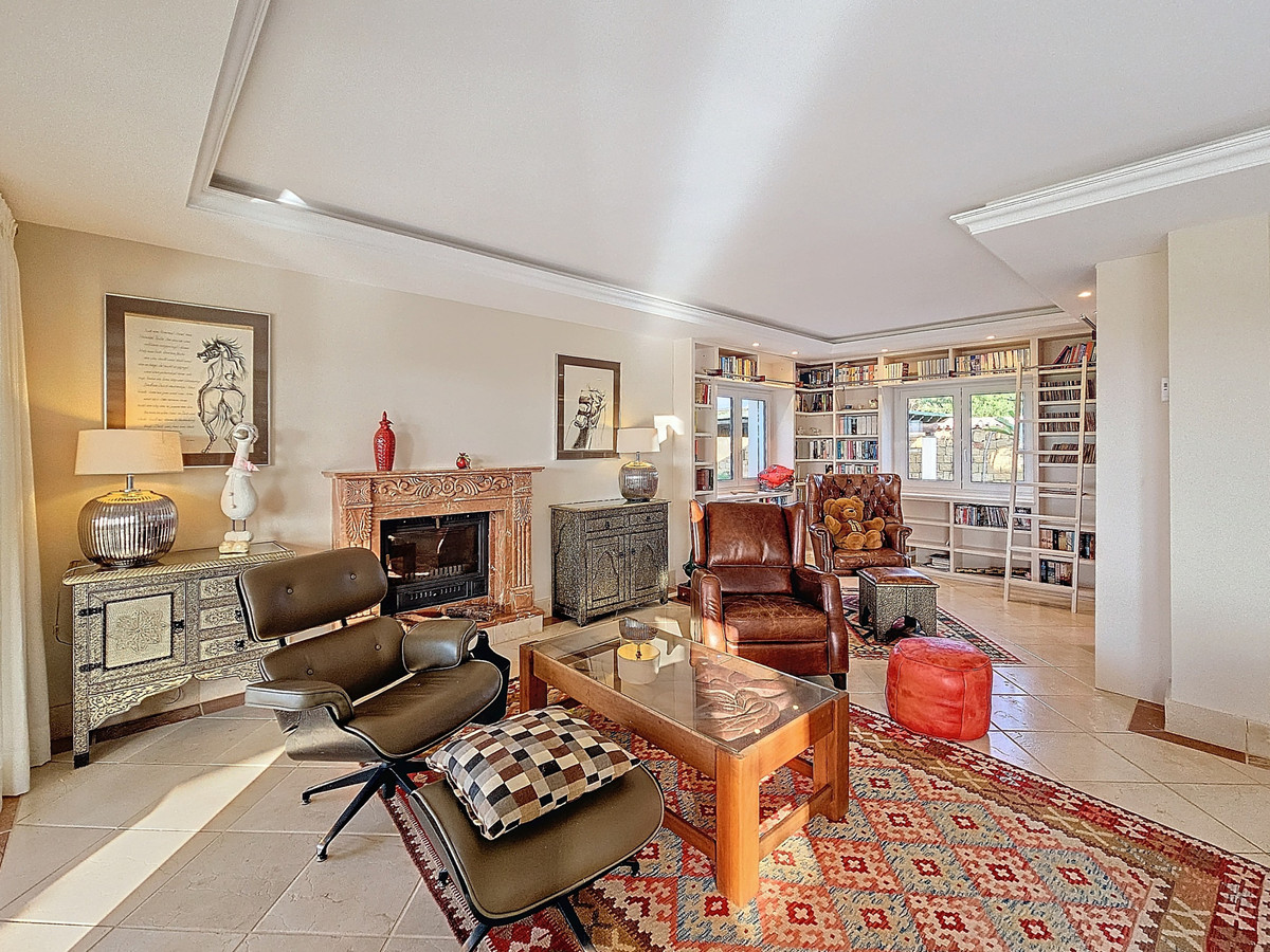 Huis te koop in Estepona | 4 slaapkamers H4929202