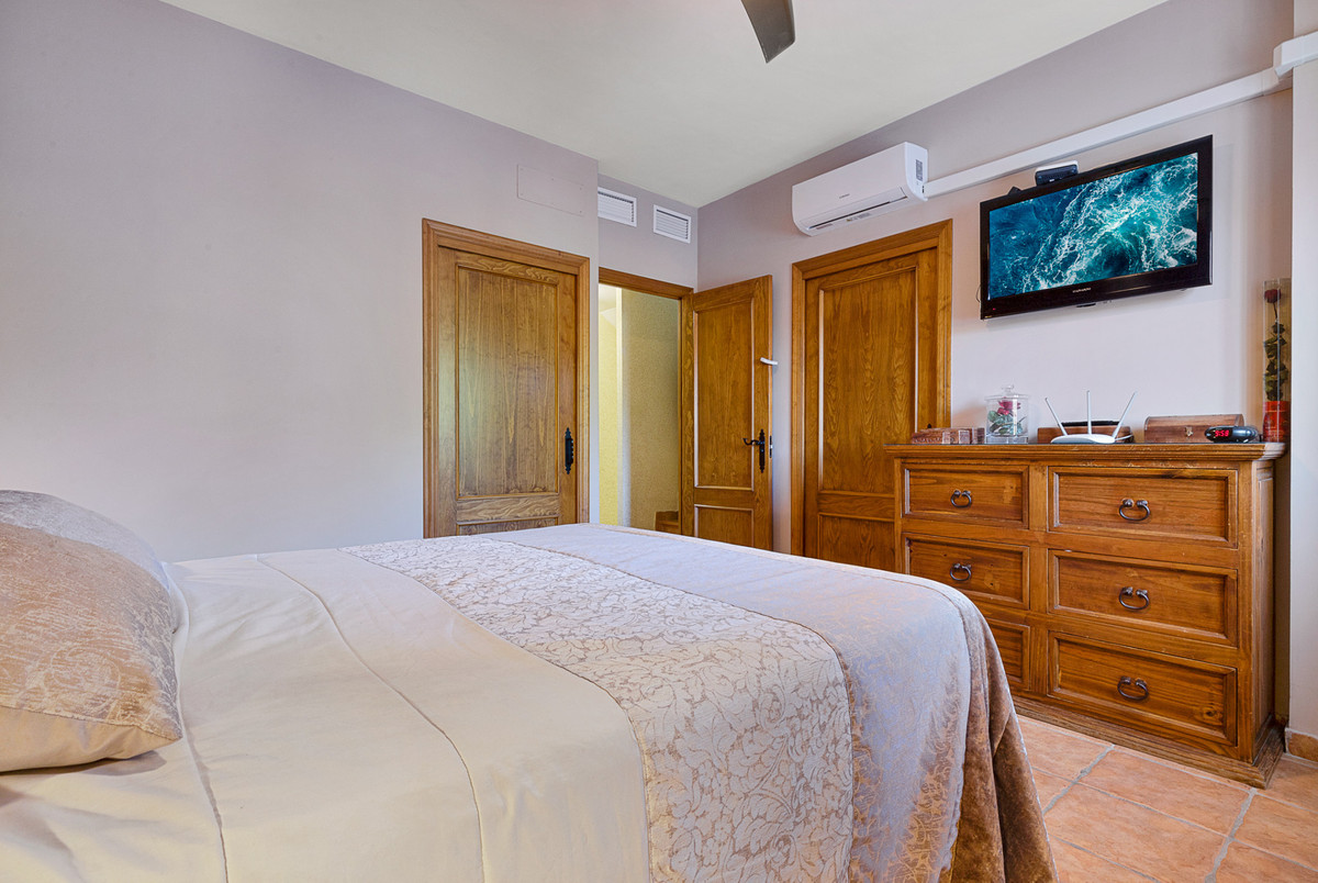 Huis te koop in Estepona | 4 slaapkamers H4940854