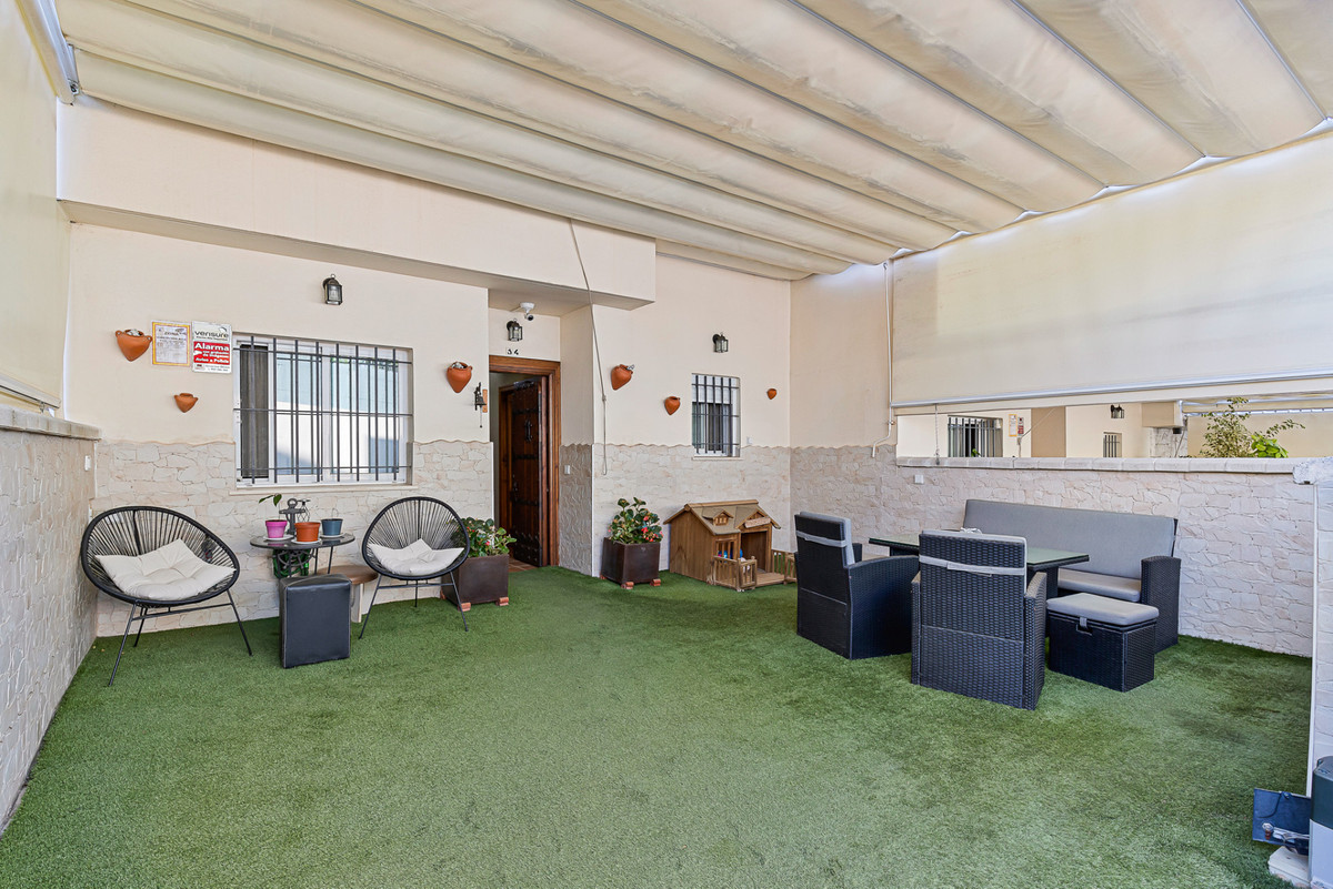 Huis te koop in Estepona | 4 slaapkamers H4940854