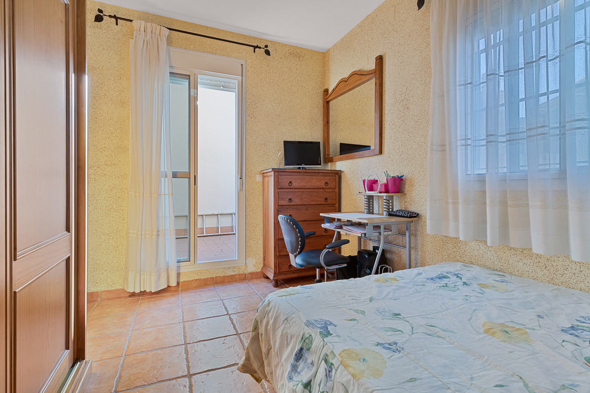 Huis te koop in Estepona | 4 slaapkamers H4940854