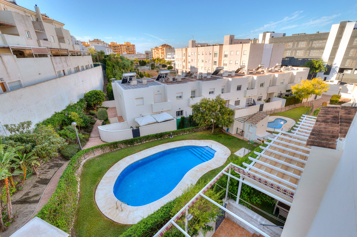 Huis te koop in Estepona | 4 slaapkamers H4940854