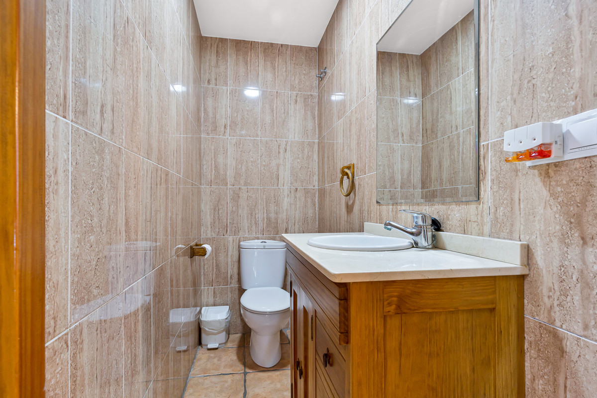 Huis te koop in Estepona | 4 slaapkamers H4940854