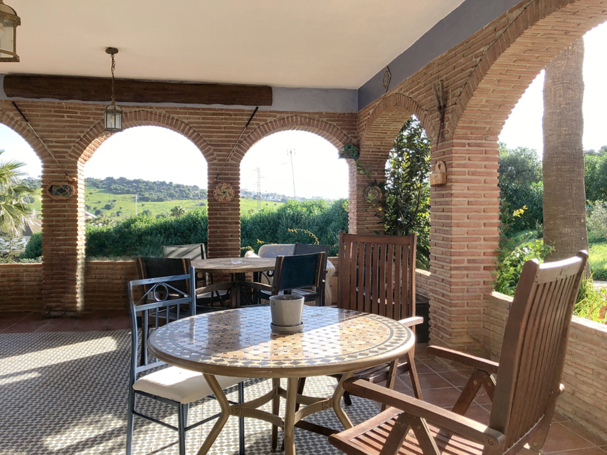 Huis te koop in Estepona | 6 slaapkamers H4964443