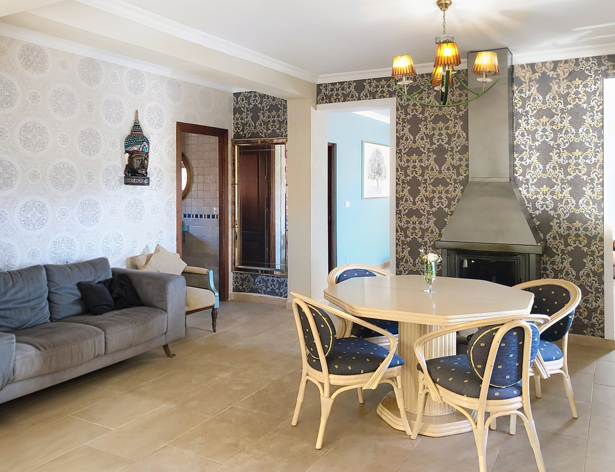 Huis te koop in Estepona | 6 slaapkamers H4964443