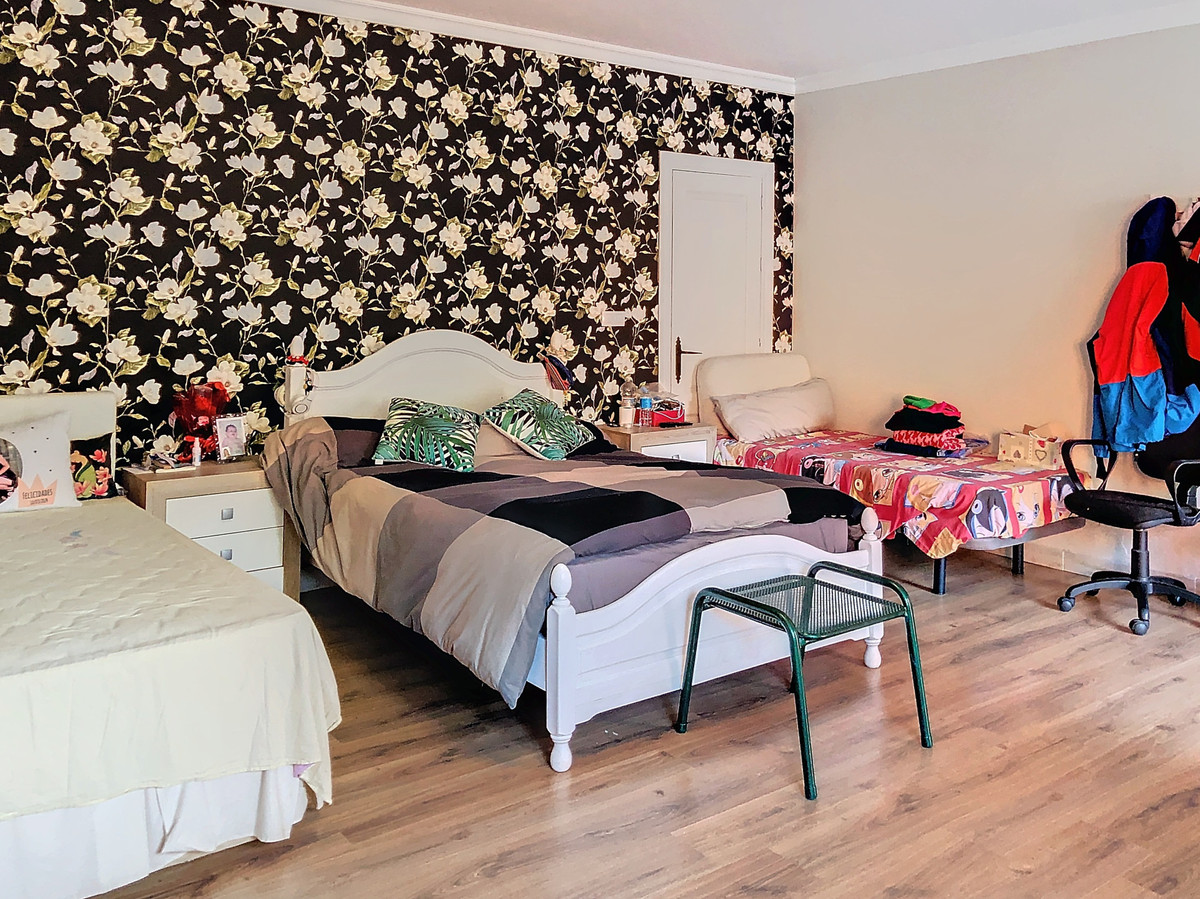 Huis te koop in Estepona | 6 slaapkamers H4964443