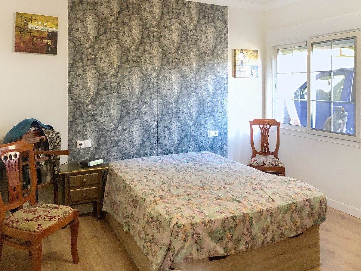 Huis te koop in Estepona | 6 slaapkamers H4964443