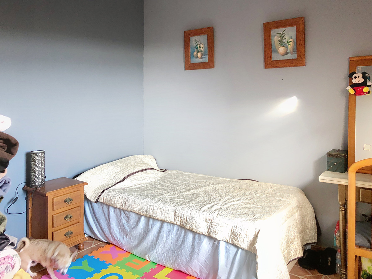 Huis te koop in Estepona | 6 slaapkamers H4964443