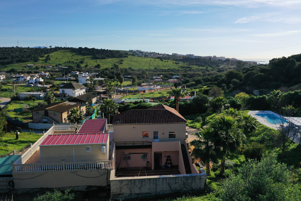 Huis te koop in Estepona | 6 slaapkamers H4964443
