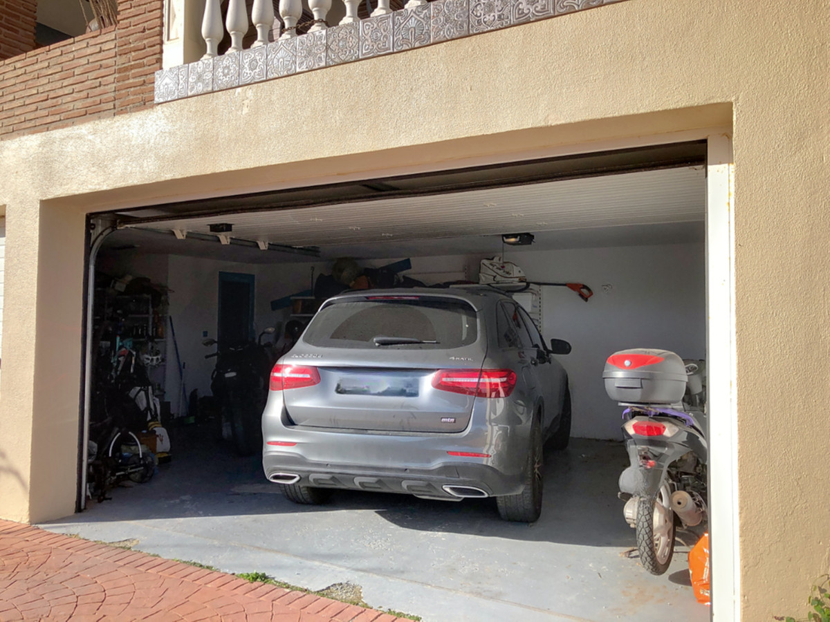 Huis te koop in Estepona | 6 slaapkamers H4964443
