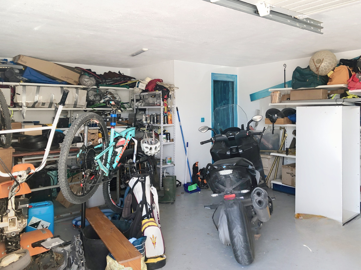 Huis te koop in Estepona | 6 slaapkamers H4964443