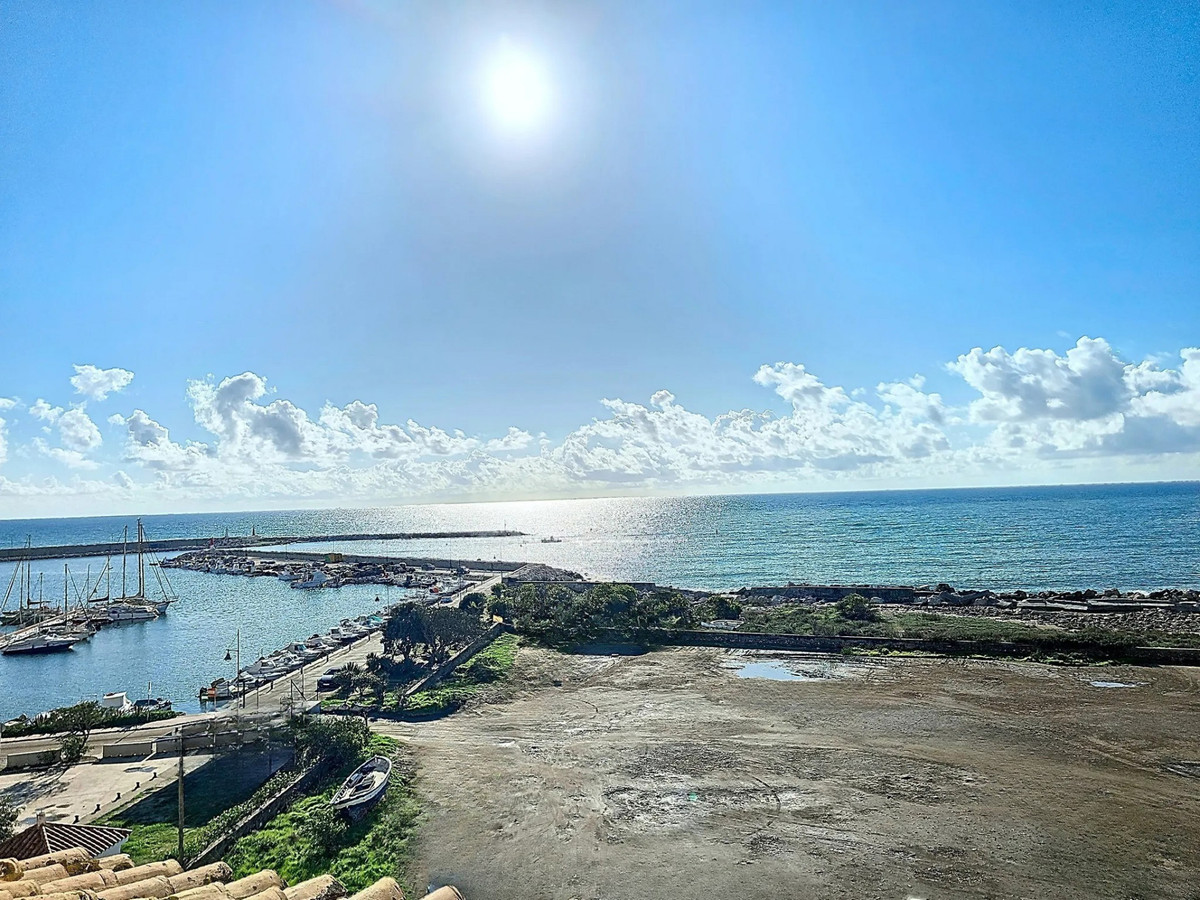 Huis te koop in Estepona | 5 slaapkamers H4986400