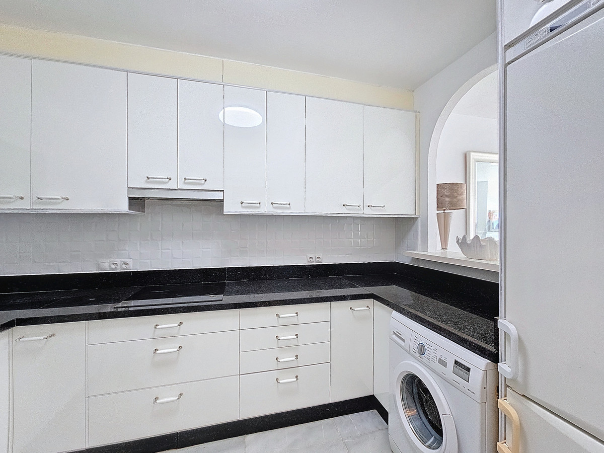 Huis te koop in Estepona | 5 slaapkamers H4986400