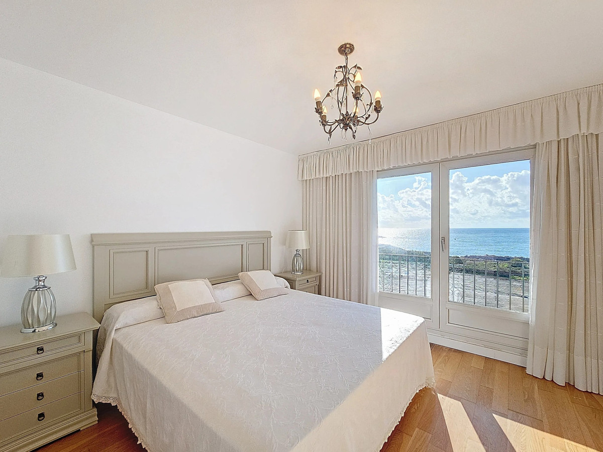 Huis te koop in Estepona | 5 slaapkamers H4986400