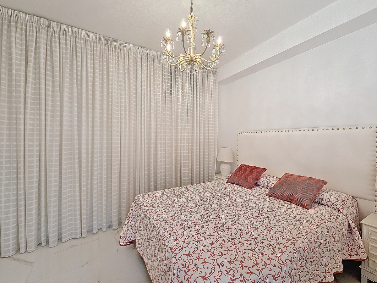 Huis te koop in Estepona | 5 slaapkamers H4986400