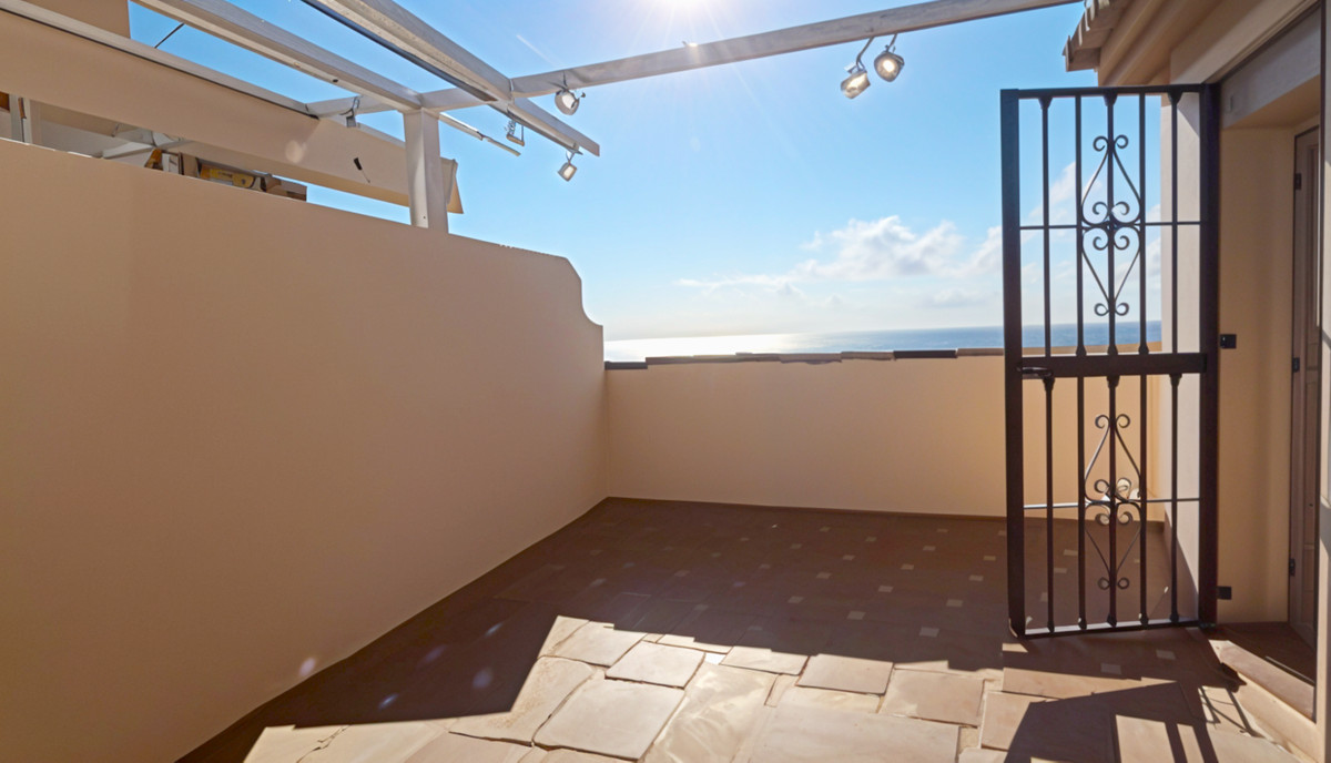 Huis te koop in Estepona | 5 slaapkamers H4986400