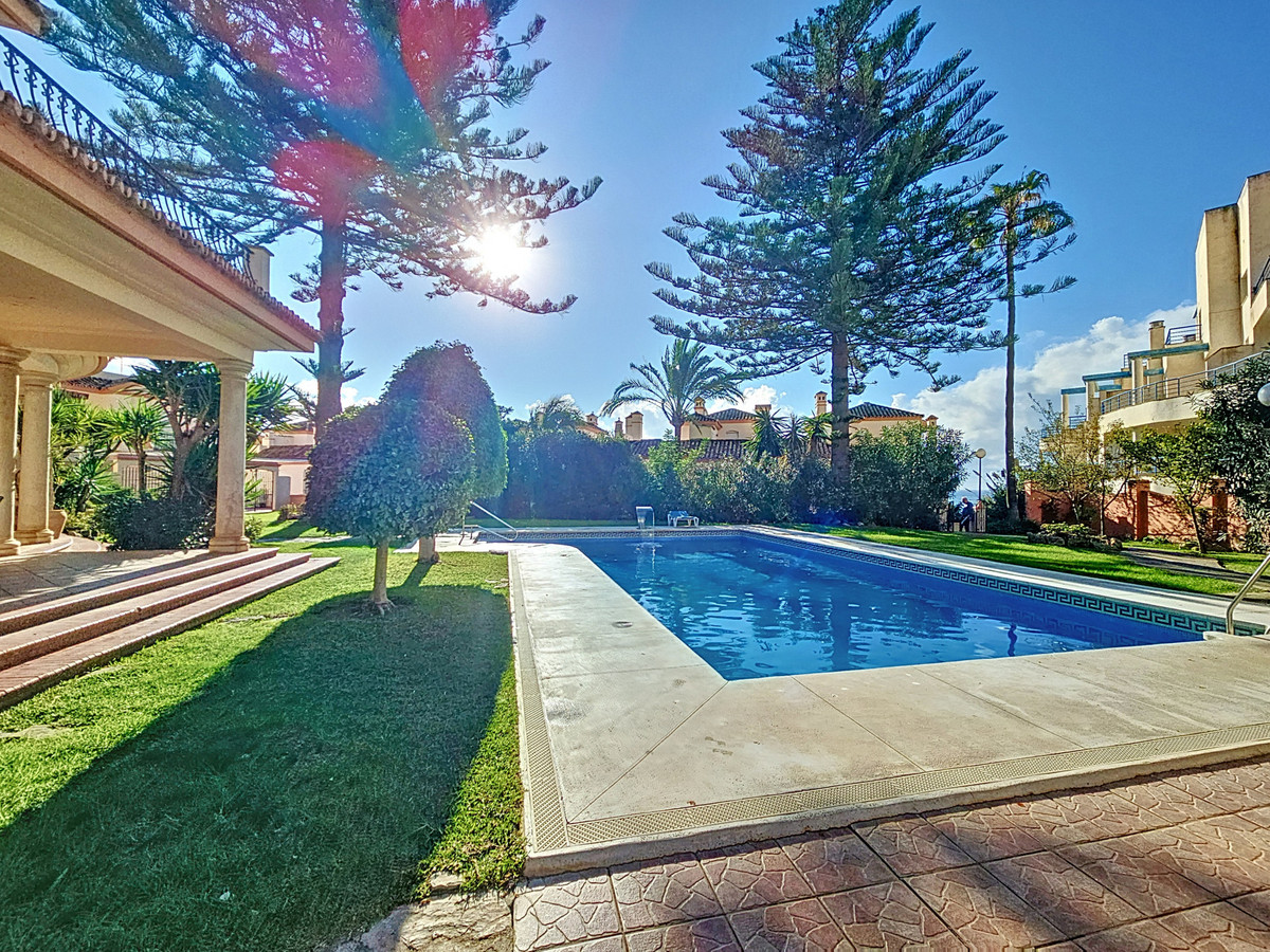 Huis te koop in Estepona | 5 slaapkamers H4986400