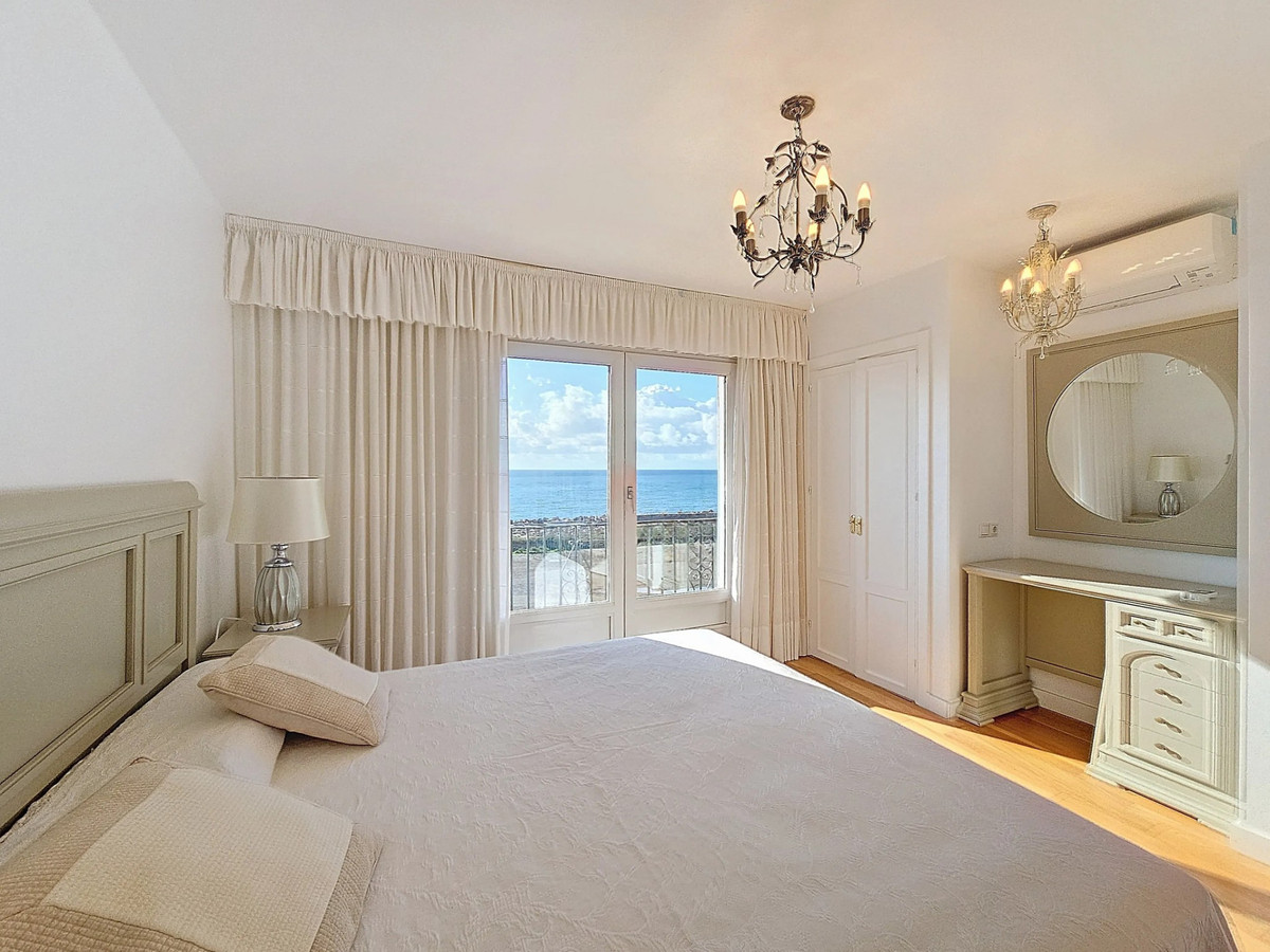 Huis te koop in Estepona | 5 slaapkamers H4986400
