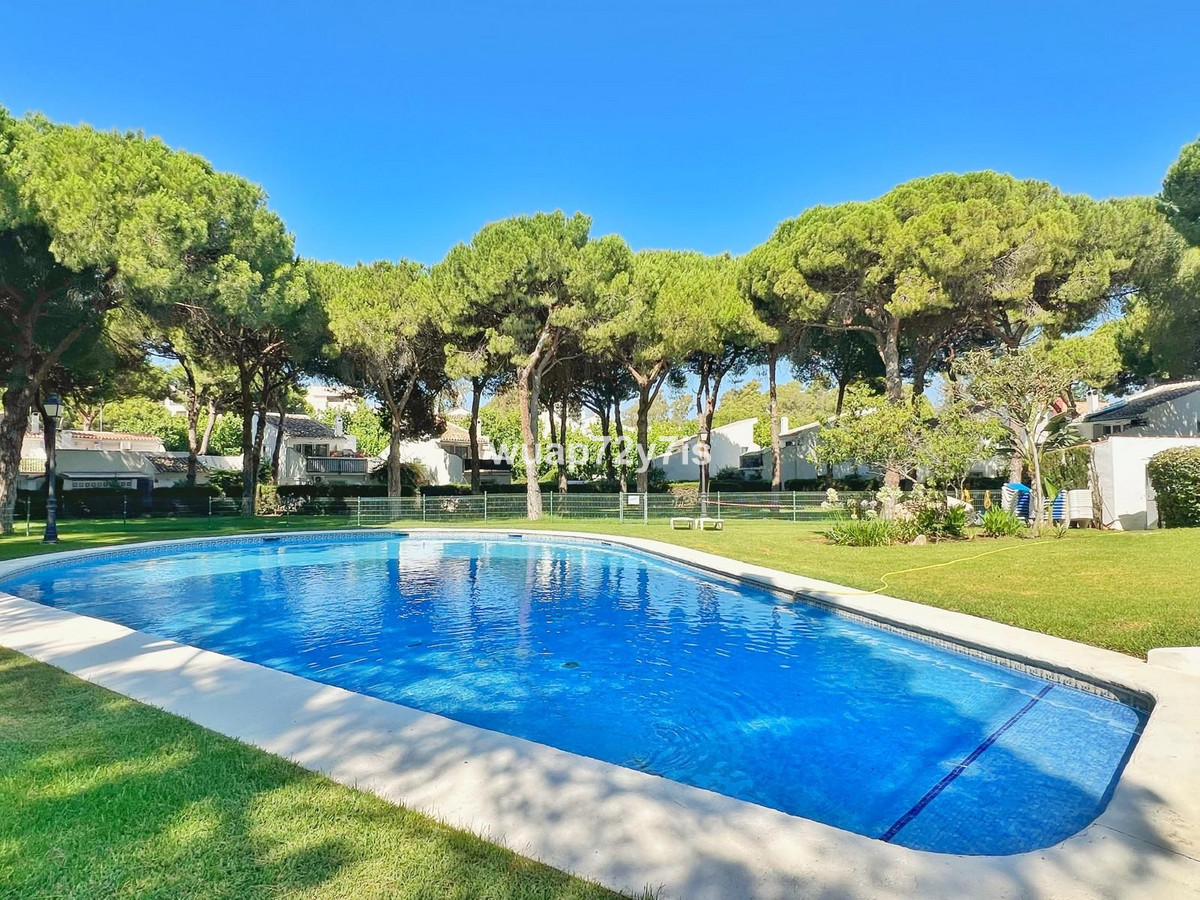 Huis te koop in Estepona | 2 slaapkamers H4992298