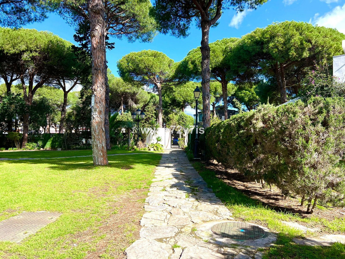Huis te koop in Estepona | 2 slaapkamers H4992298