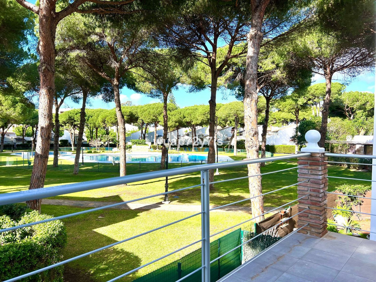 Huis te koop in Estepona | 2 slaapkamers H4992298